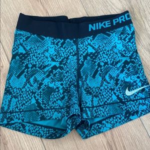 Nike spandex